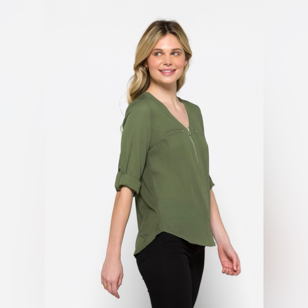 Fortune + Ivy Zipper Detailed Mixed Material Blouse